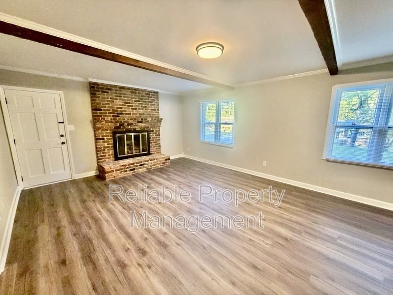 7717 Fiesta Way - Photo 5 of 19