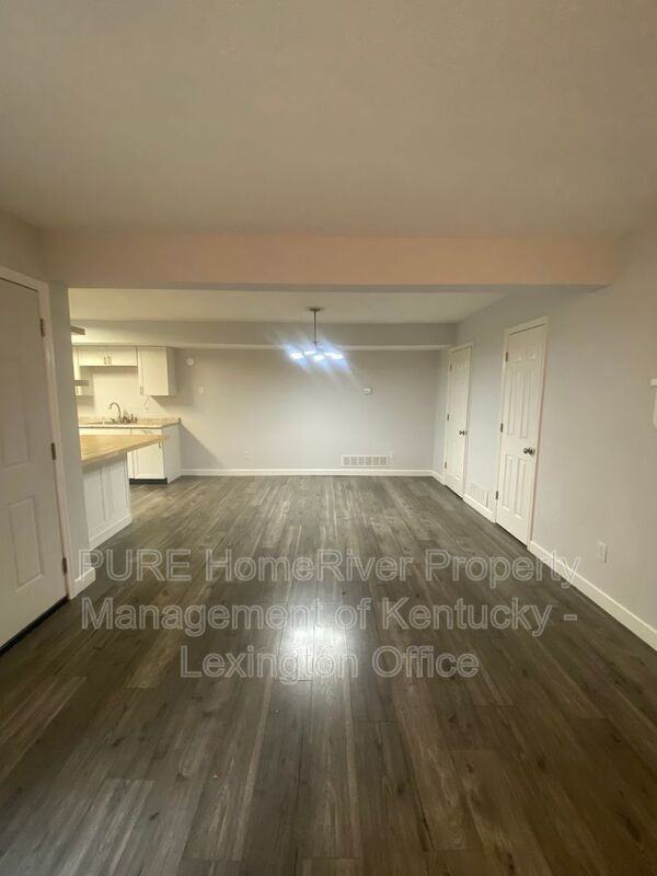 429 Darby Creek Rd #D - Photo 5 of 18