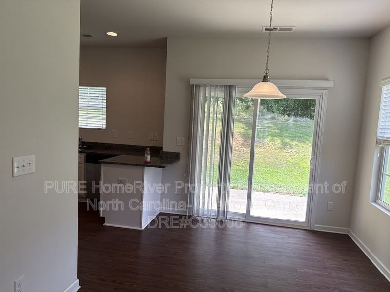 613 Oak Forest Ln - Photo 6 of 41