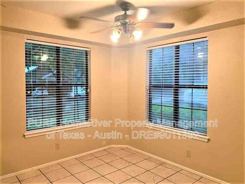 2907 Pearl St #101 - Photo 5 of 24