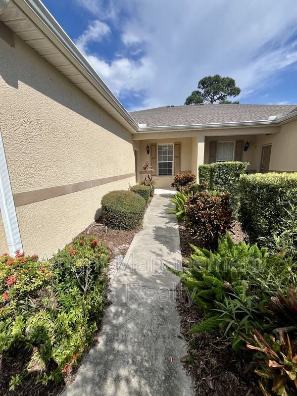 1040 Orca Ct - Photo 3 of 29