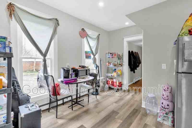 324 Temple St #REAR - Photo 4 of 30
