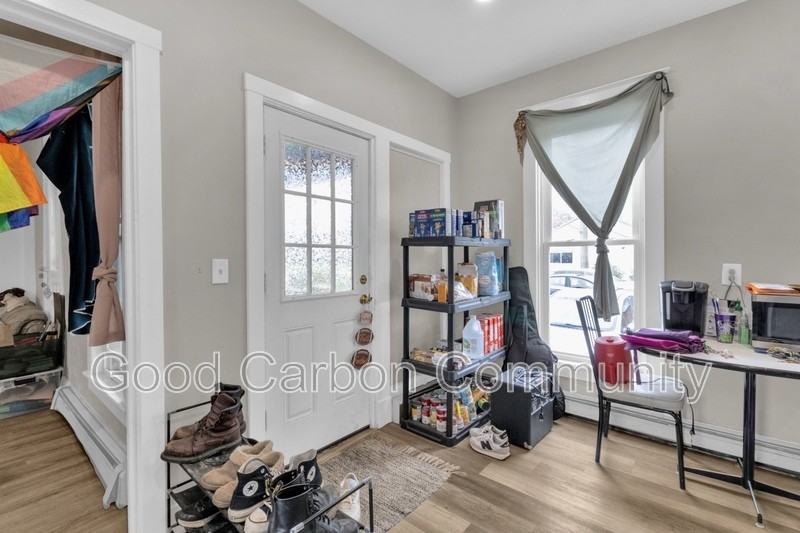 324 Temple St #REAR - Photo 6 of 30