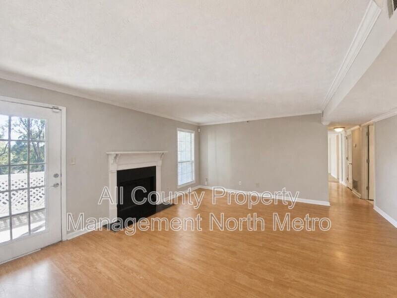 4120 Riverlook Pkwy Se #202 - Photo 3 of 21