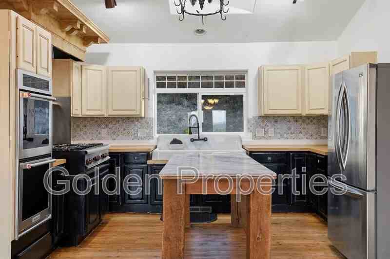 8846 E Challenge Rd - Photo 3 of 46