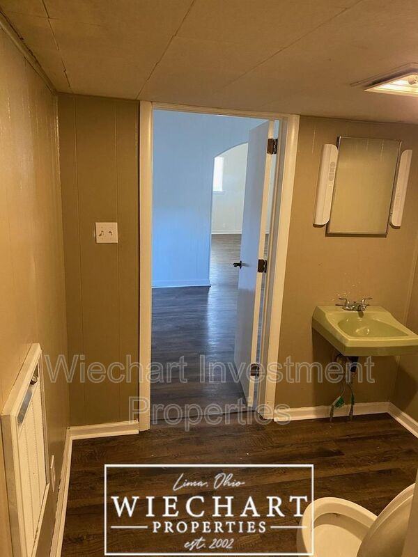 1434 Oakland Pkwy - Photo 3 of 15