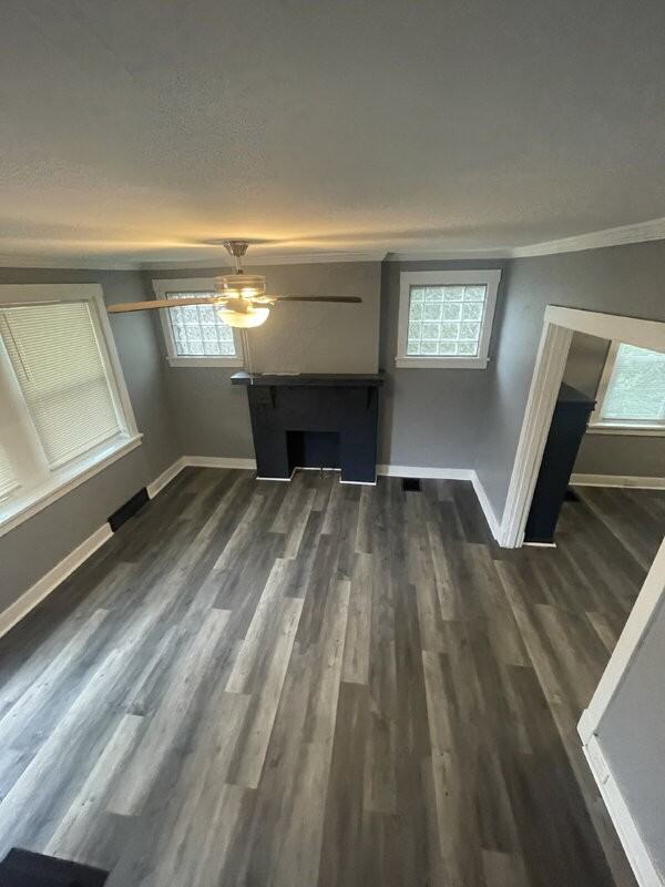 7808 Lloyd Ave - Photo 6 of 22
