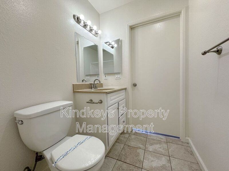 7791 Linda Vista Rd #16 - Photo 7 of 14
