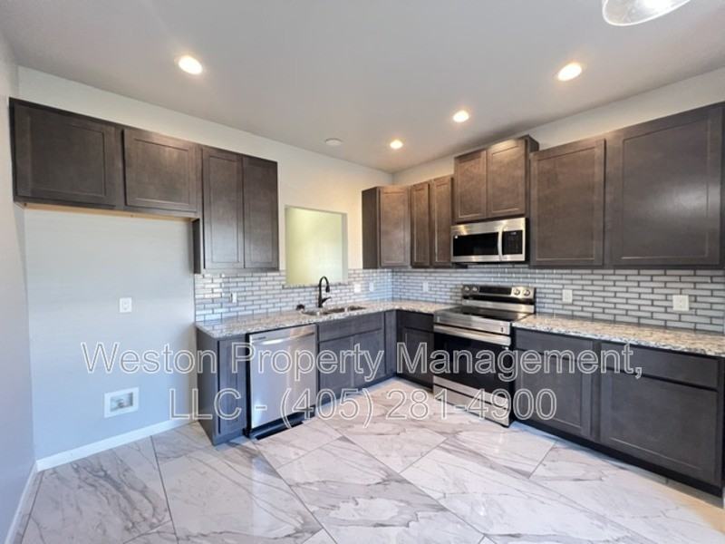 8502 Ne 34th Pl - Photo 6 of 15