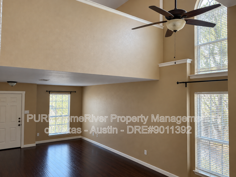 901 Flatters Way - Photo 4 of 40