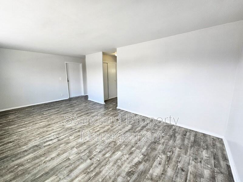 1974 Delaware Ave #6 - Photo 3 of 6