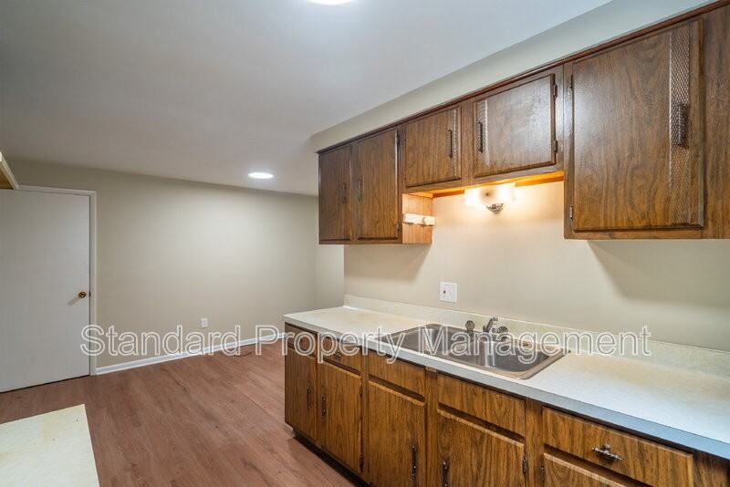 352 Robert Dr #2 - Photo 5 of 7