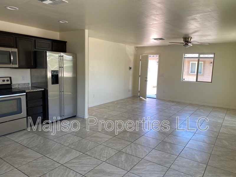 1710 S 8th Ave - Photo 5 of 18