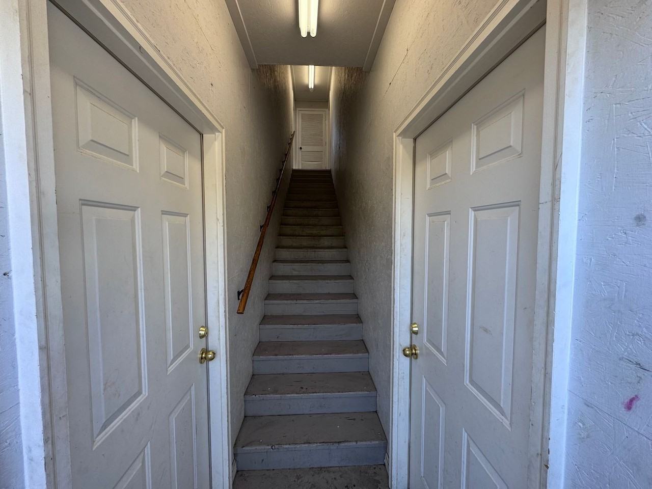 900 Coldwater Rd #14 - Photo 2 of 19