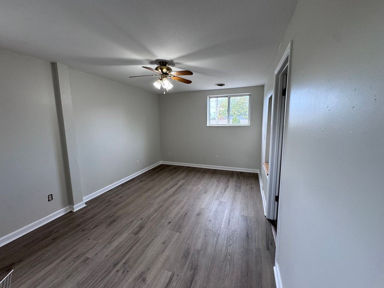 900 Coldwater Rd #14 - Photo 6 of 19