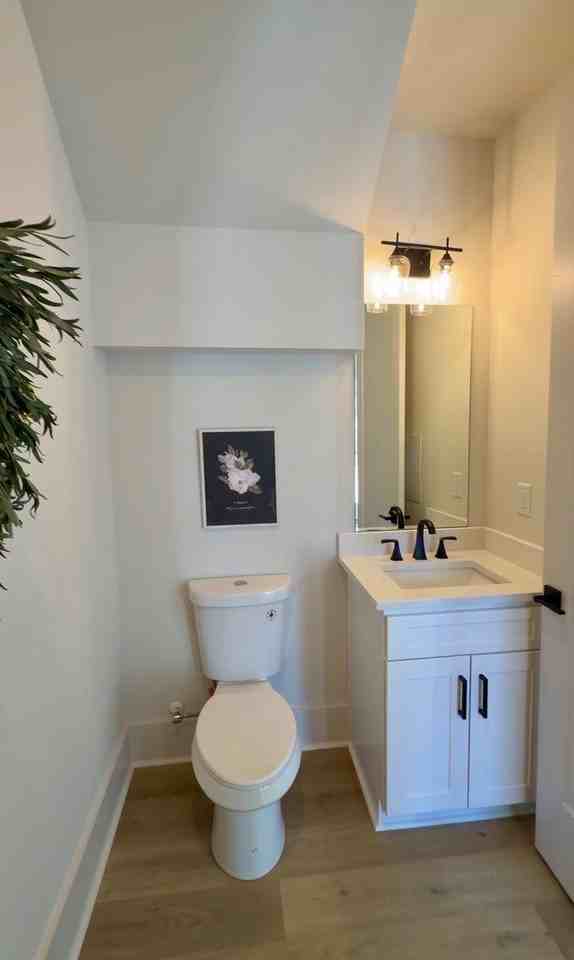 762 Grove Street - Photo 3 of 14