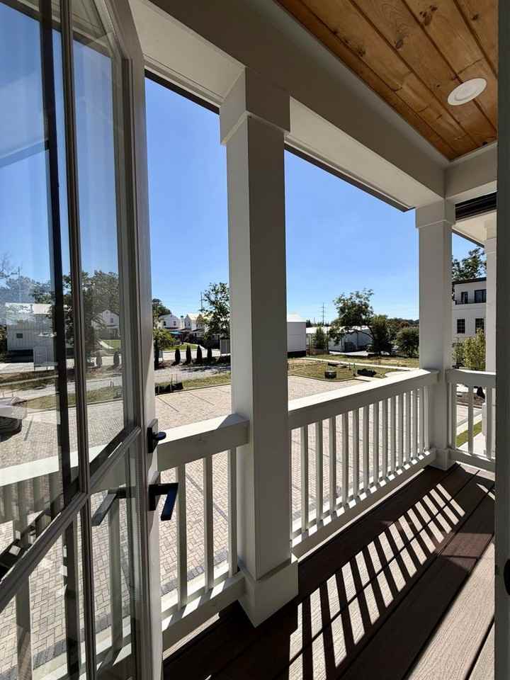 762 Grove Street - Photo 6 of 14