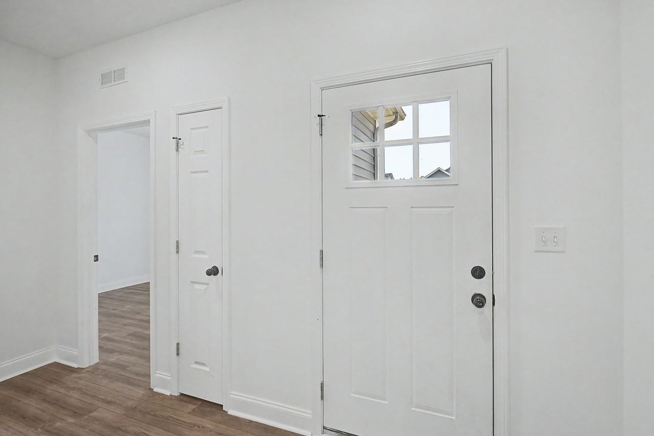 881 Mcfadin Station St - Photo 2 of 17