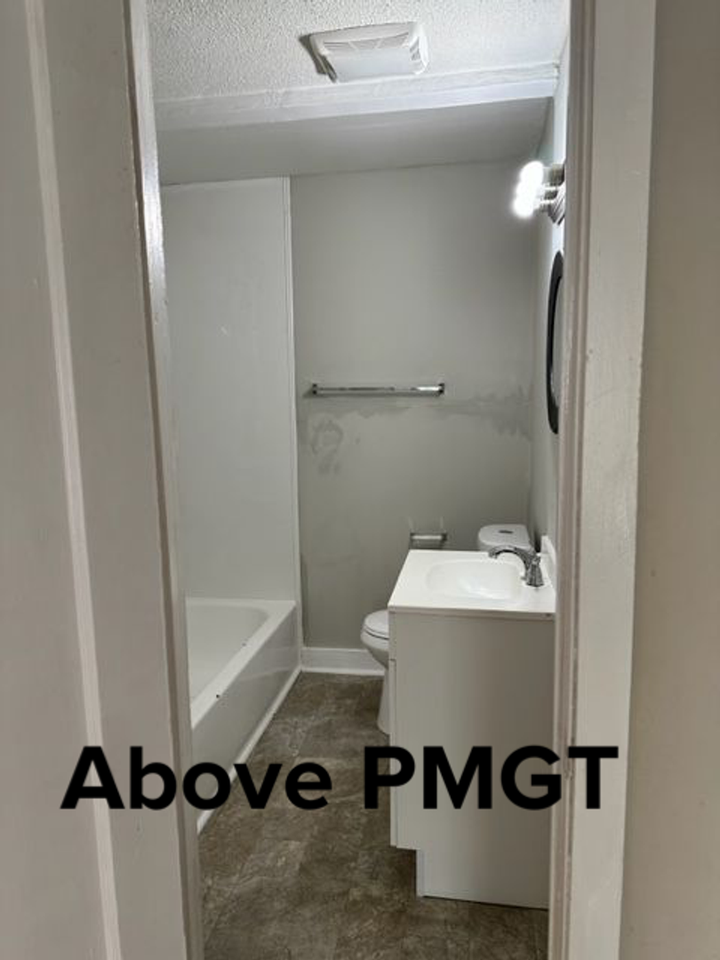 106 Caroline St - Photo 5 of 9