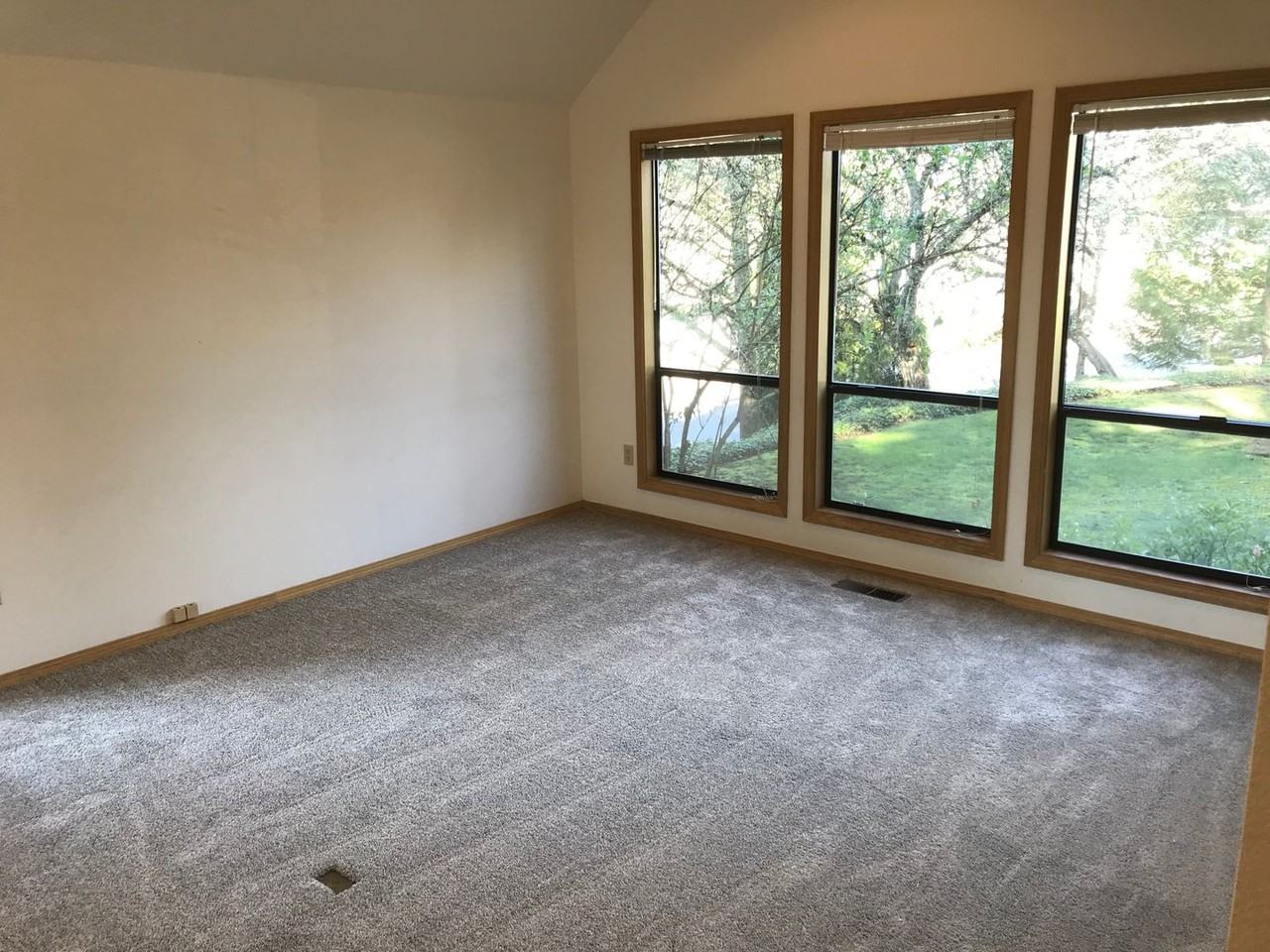 9570 Sw Millen Dr - Photo 4 of 38