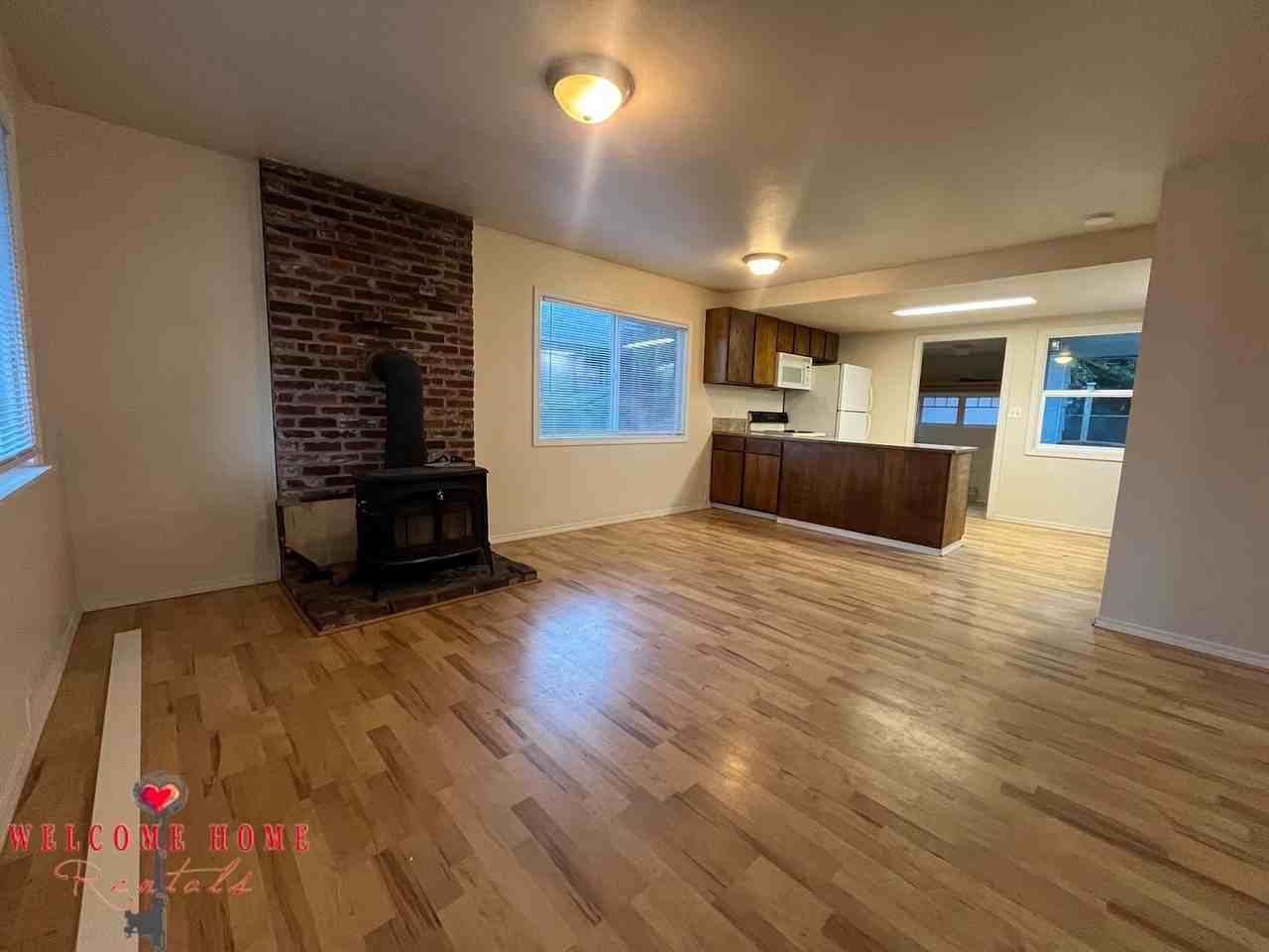 609 N 6th Ave Sw - Photo 3 of 26