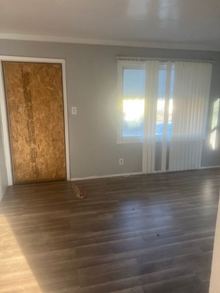 7747 Rosemont Ave - Photo 4 of 6