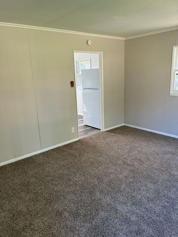 3730 Logan Ave - Photo 2 of 9