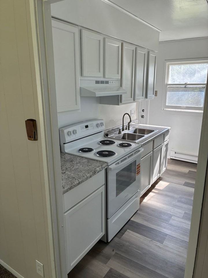 3730 Logan Ave - Photo 3 of 9