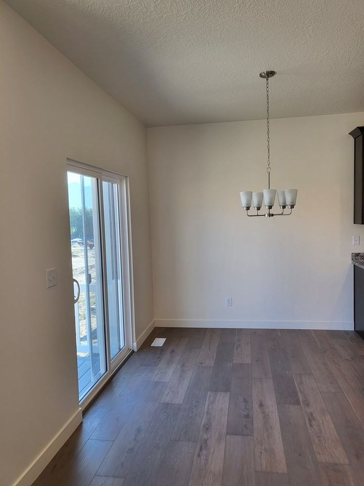 4060 W Harmony Dr - Photo 6 of 25