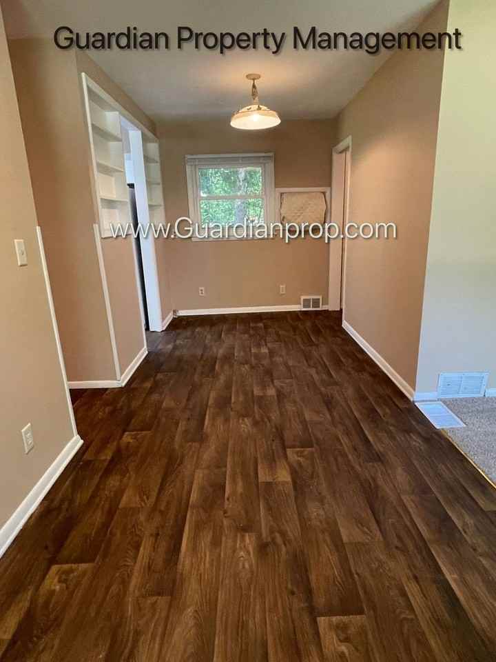 5218 Oregon Ave N - Photo 7 of 19