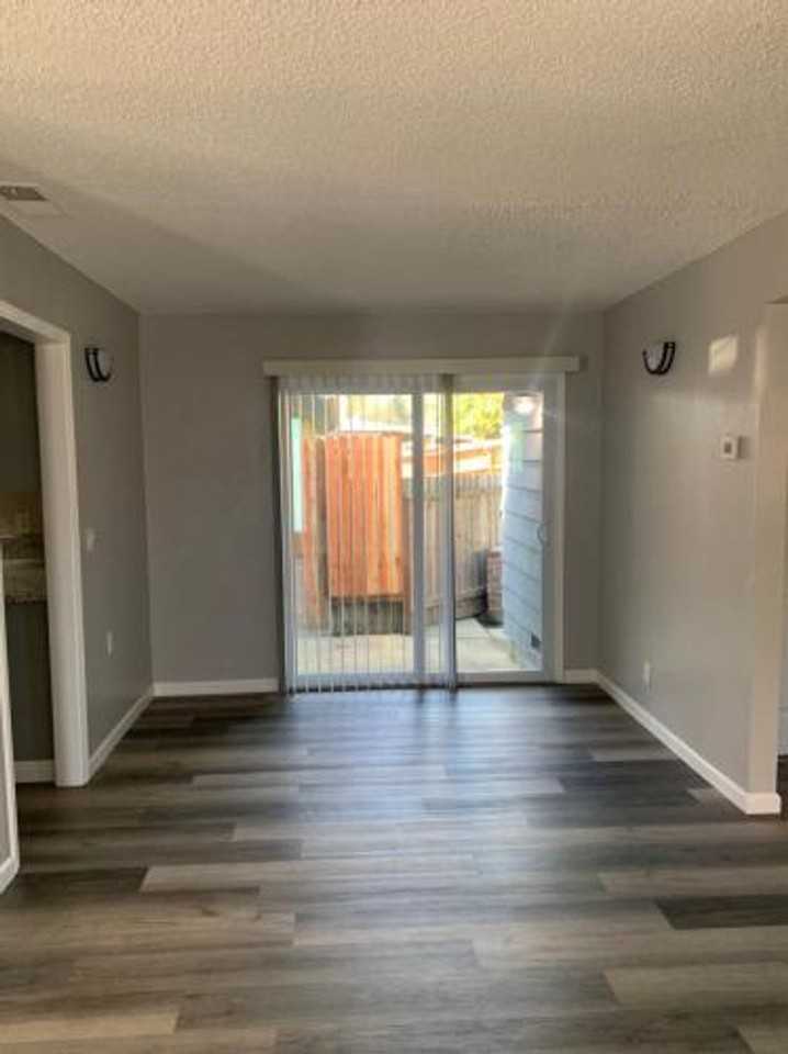 6915 Palm Ave - Photo 4 of 12
