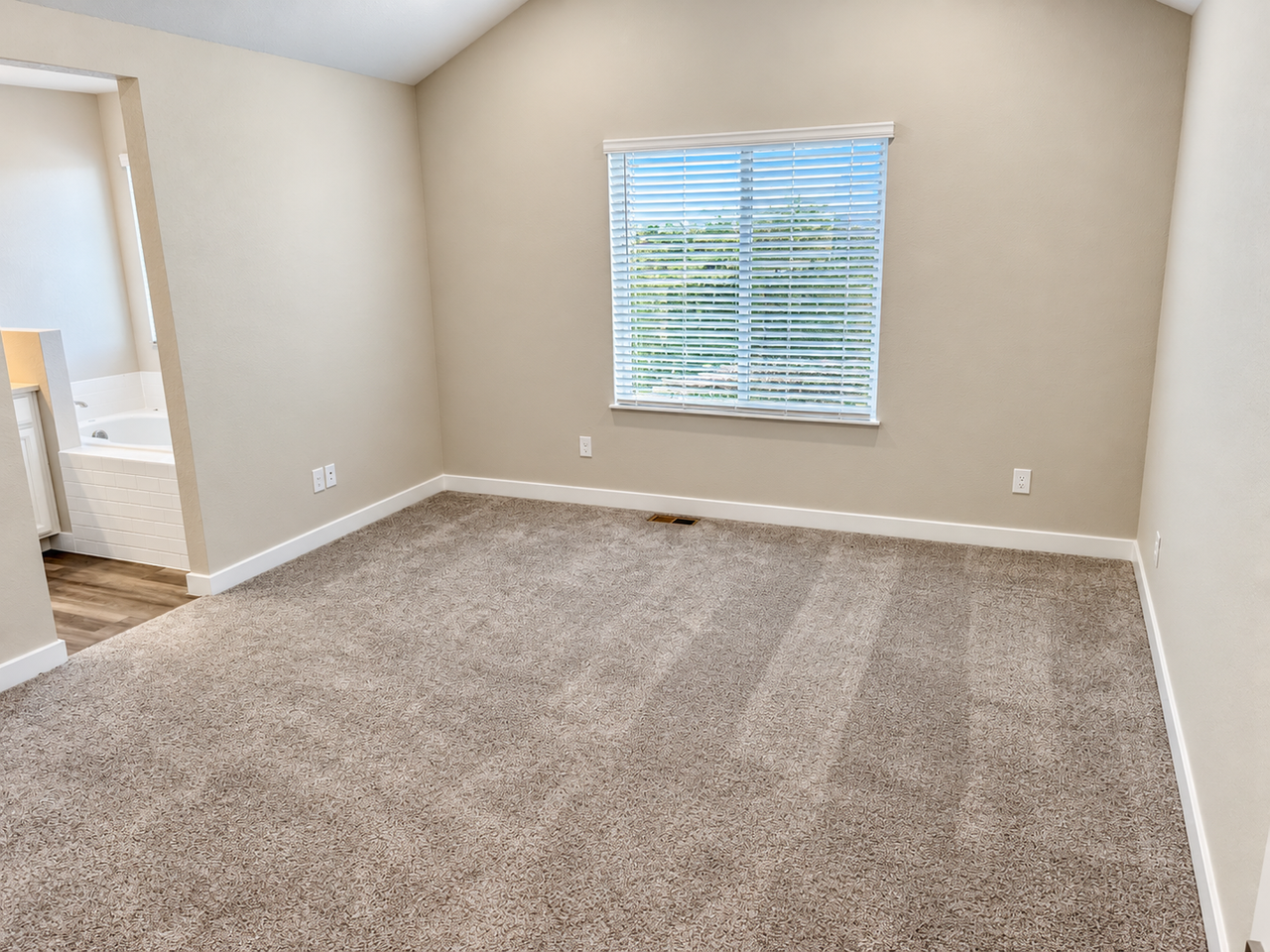 792 E Cabaret Dr - Photo 5 of 12