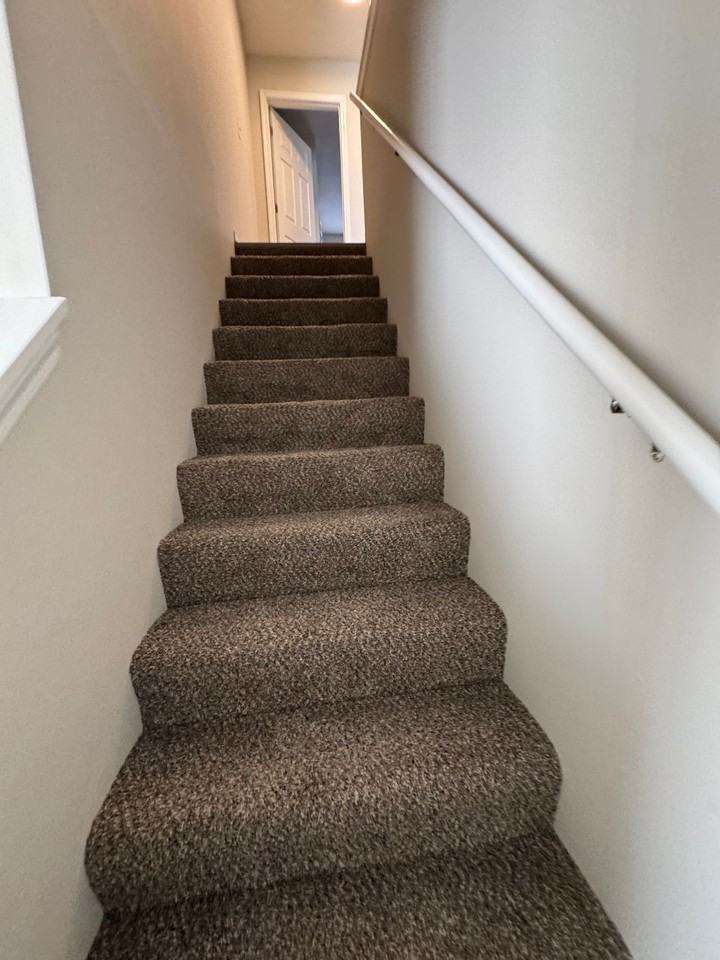 3 bed 2 bath newly remodeled duplex. - Photo 7 of 10