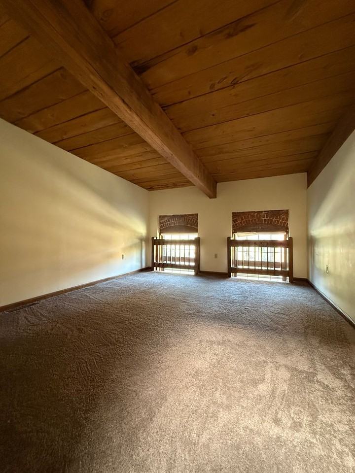100 Bemis Rd - Photo 5 of 8
