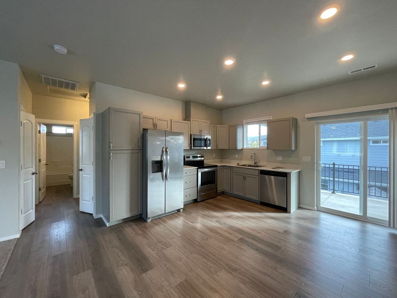 175 Northridge Ter - Photo 6 of 17