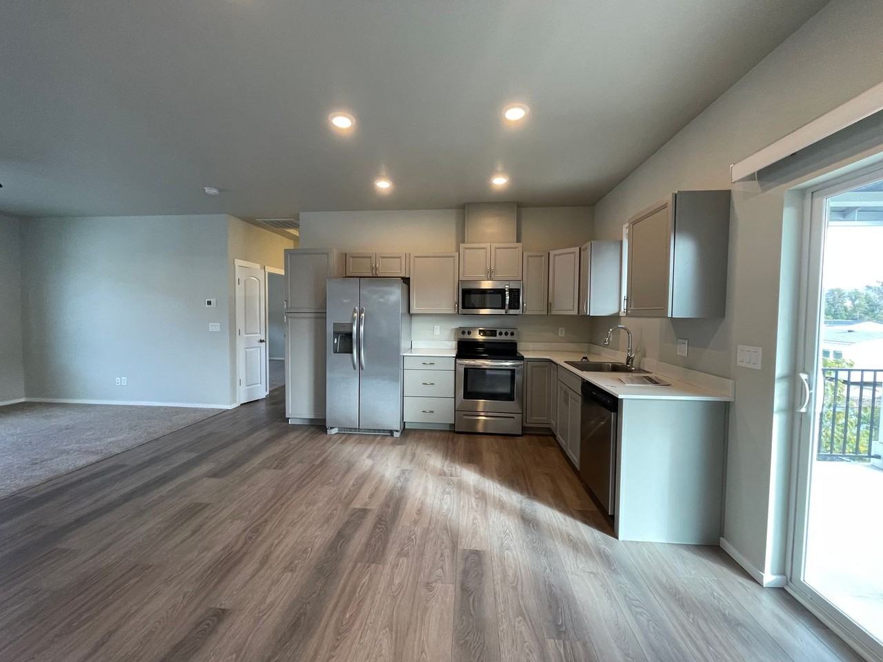 175 Northridge Ter - Photo 7 of 17