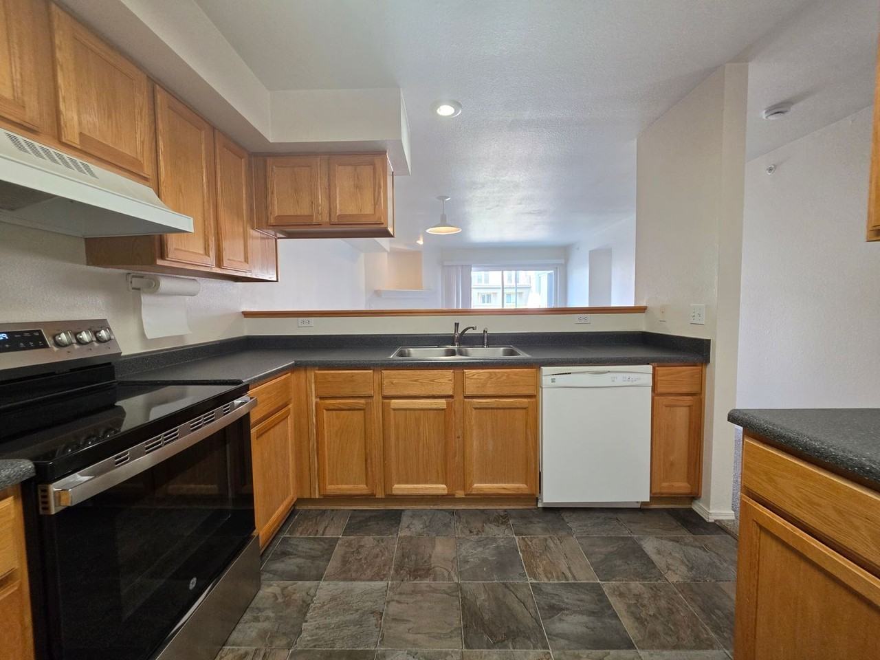 2850 Aurora Ave - Photo 4 of 18