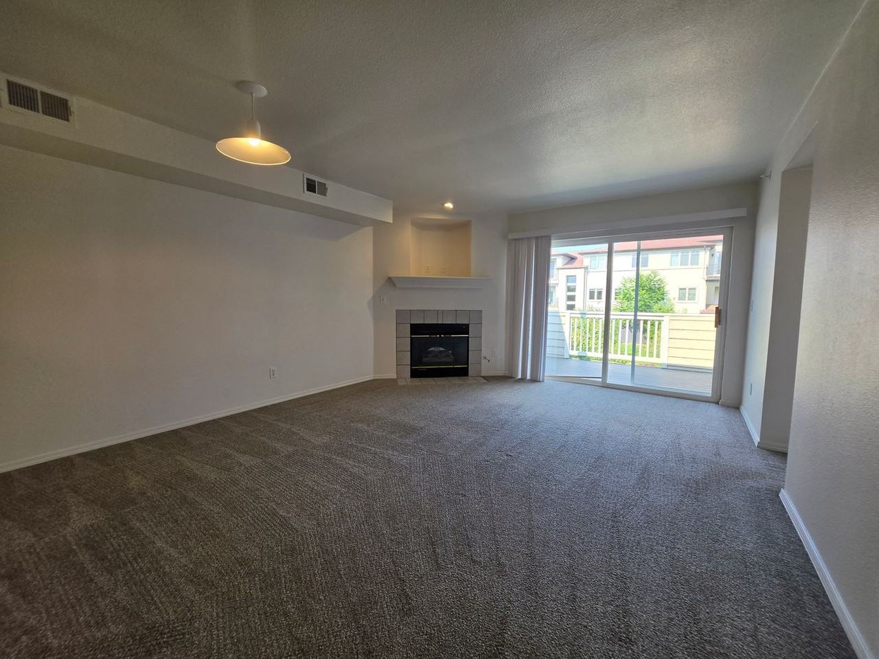 2850 Aurora Ave - Photo 6 of 18