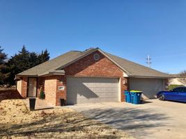 featured image of 1902 S Devin Lea St