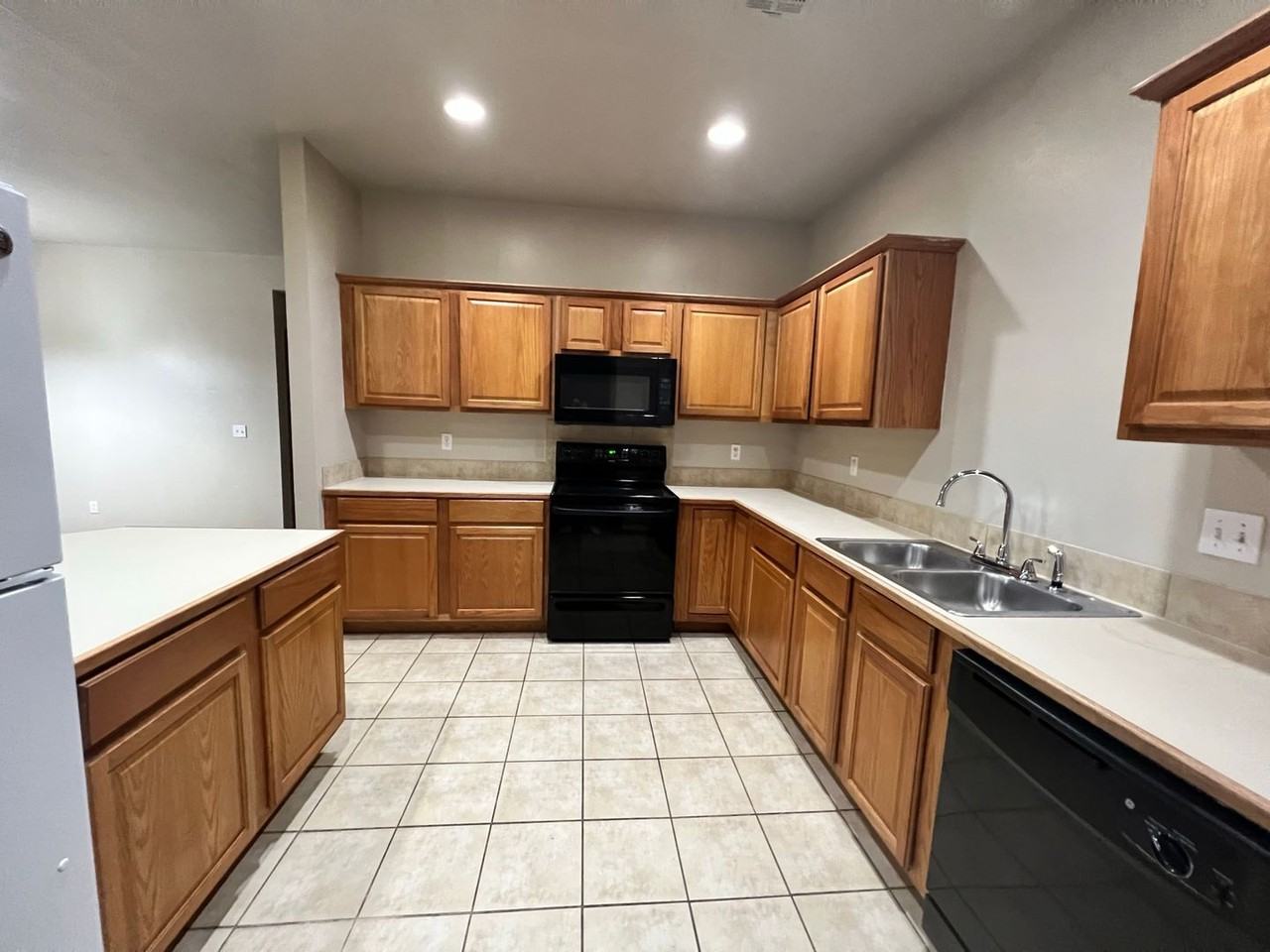 1908 S Devin Lea St - Photo 5 of 16
