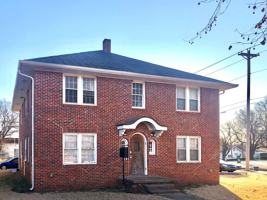 featured image of 323 S Duck St