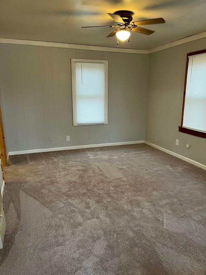 1115 S Husband St - Photo 5 of 7