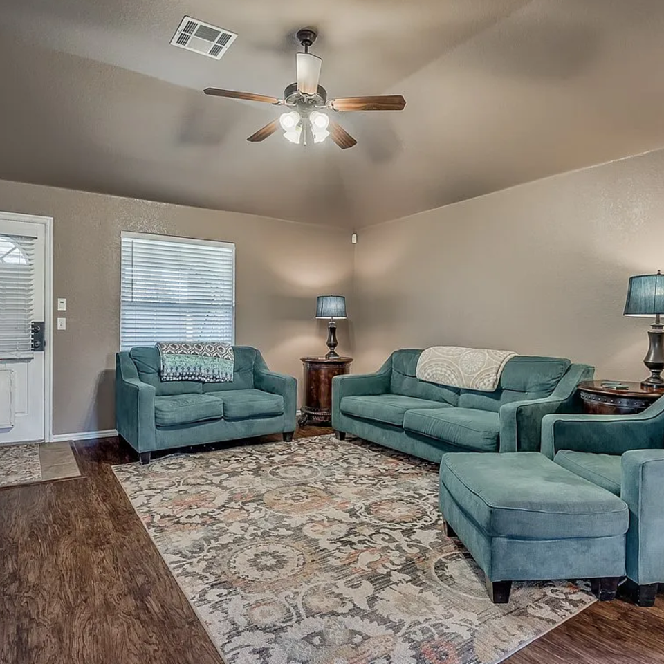 19713 Adagio Ln - Photo 3 of 10