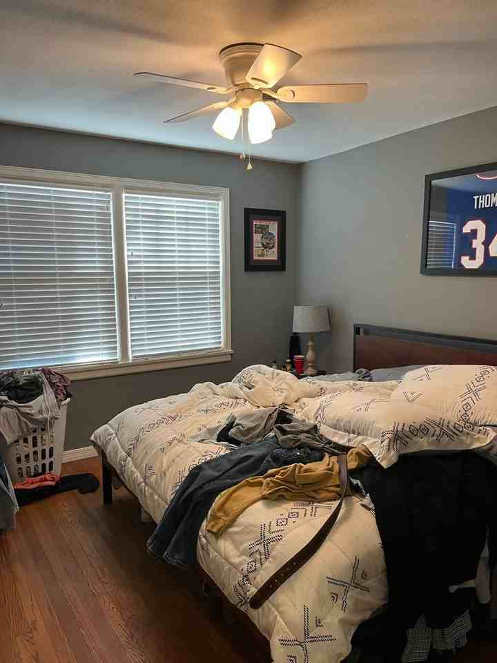 808 S Gray St - Photo 2 of 19