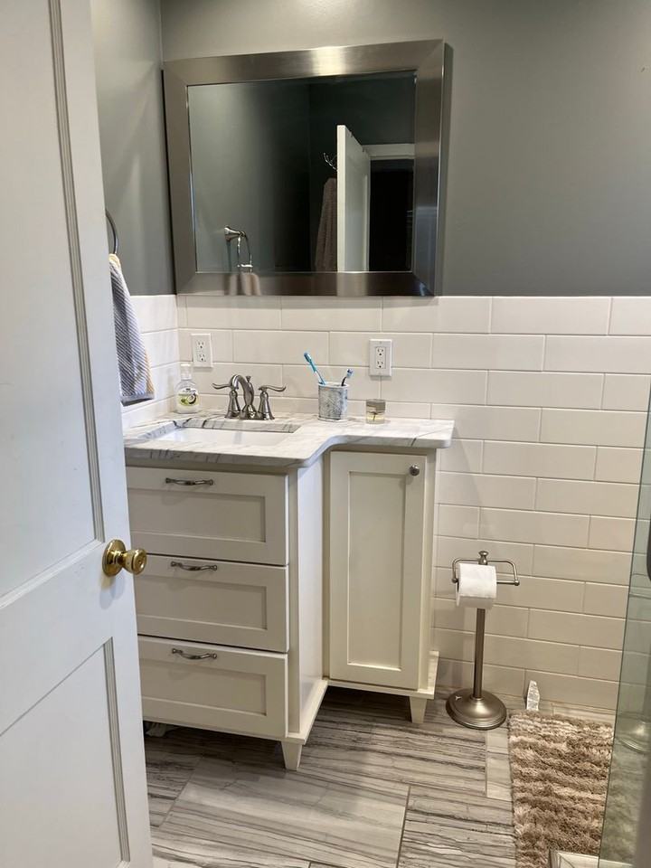 808 S Gray St - Photo 5 of 19