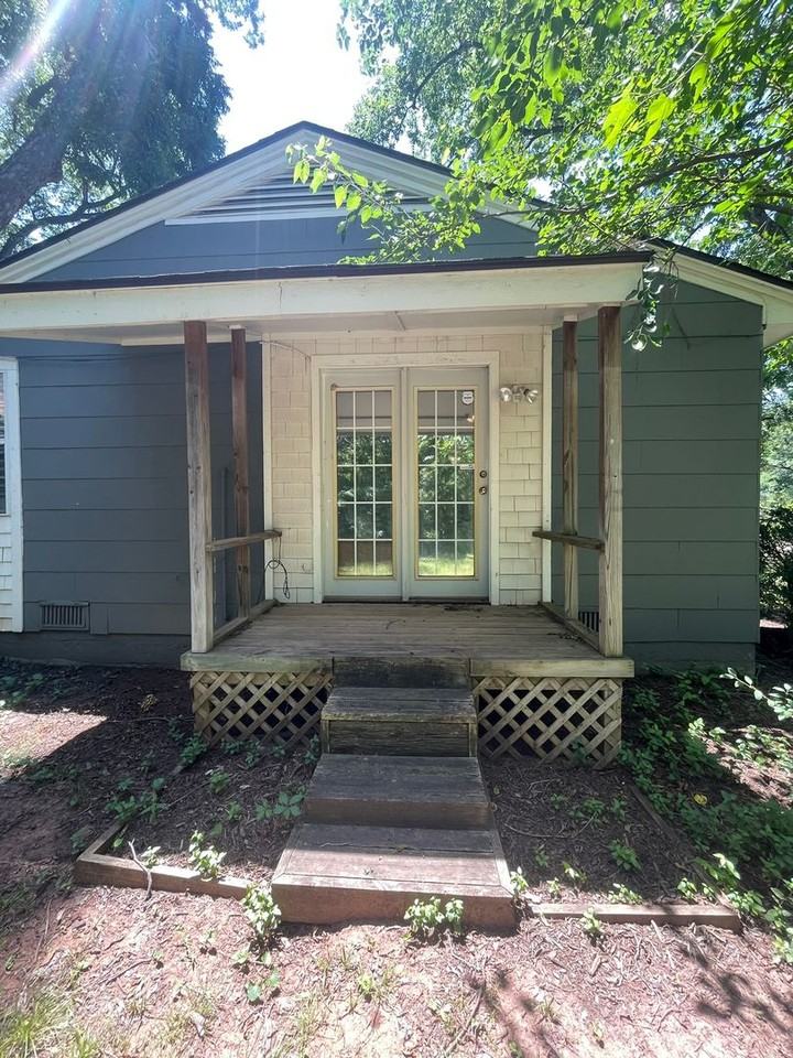 805 W Franklin Ln - Photo 3 of 24