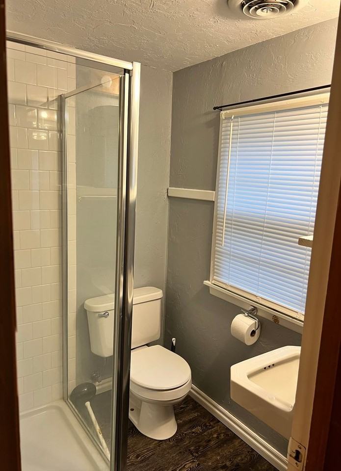 1024 S Stanley St - Photo 6 of 23