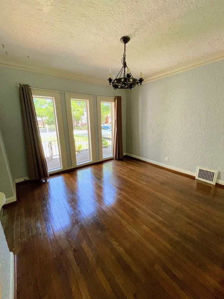 115 S Melrose Dr - Photo 4 of 14