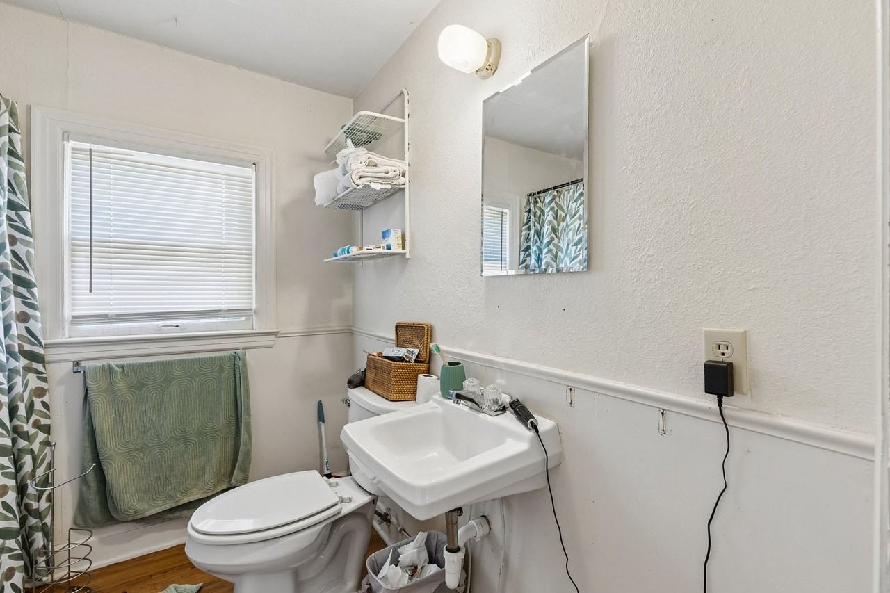 905 W 9th Ave - Photo 5 of 9