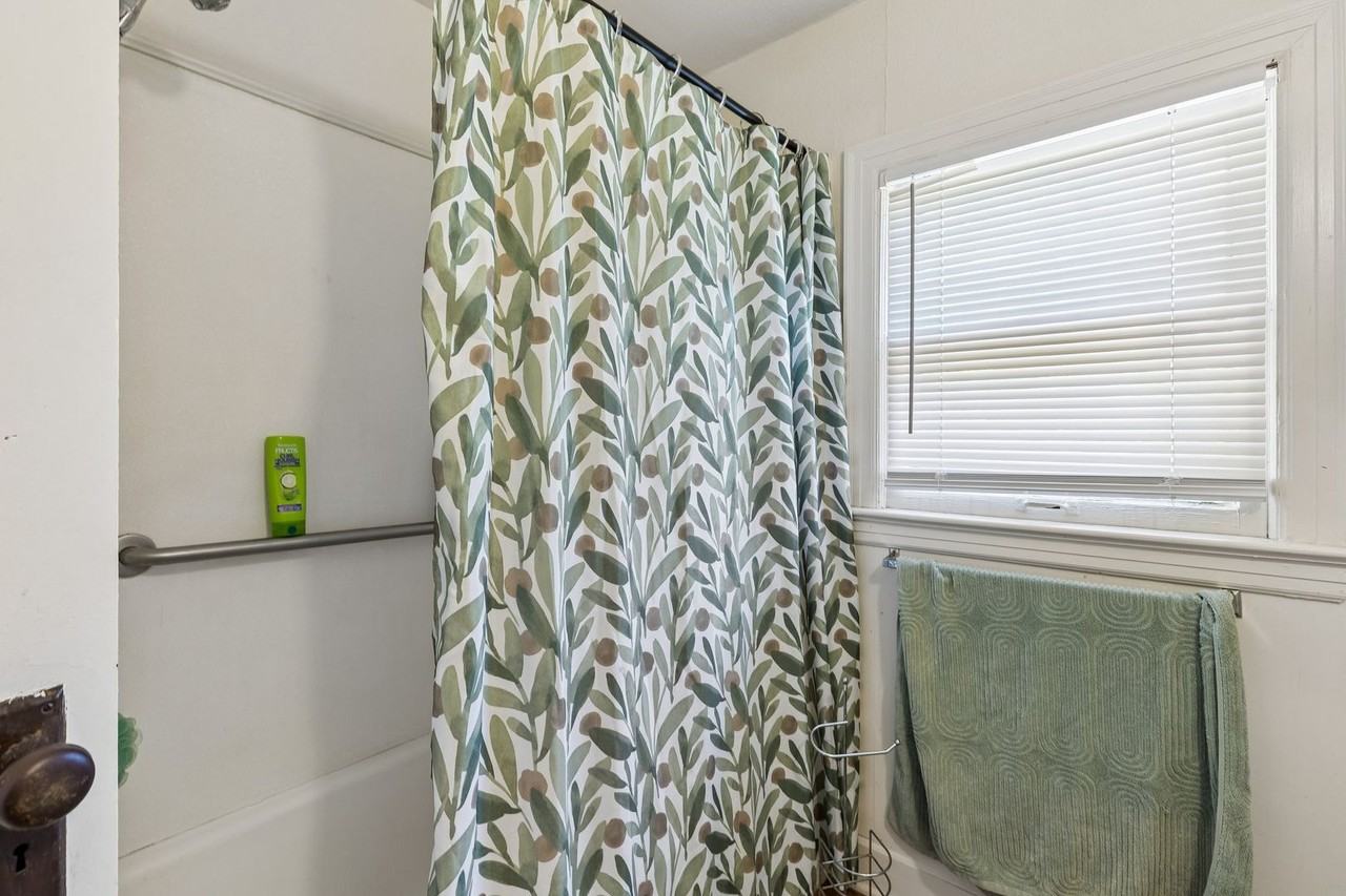 905 W 9th Ave - Photo 6 of 9